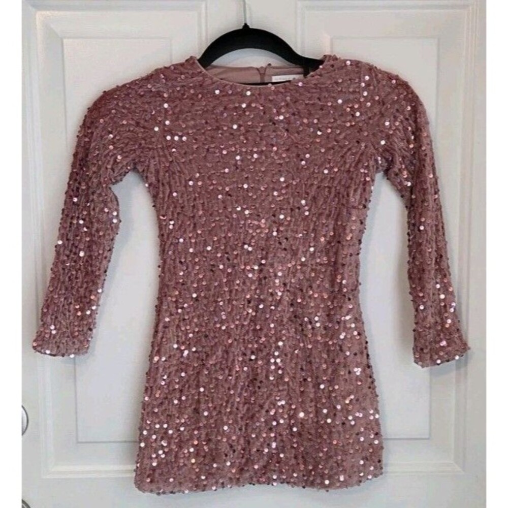 Pink sequin mini dress from the brand Btween - Size 6